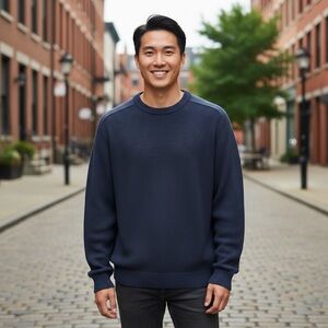 Zara Men's Deep Blue Crewneck Sweater